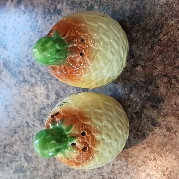 VINTAGE Smiley Pineapple Salt & Pepper Shaker Set - Picture 5 of 8